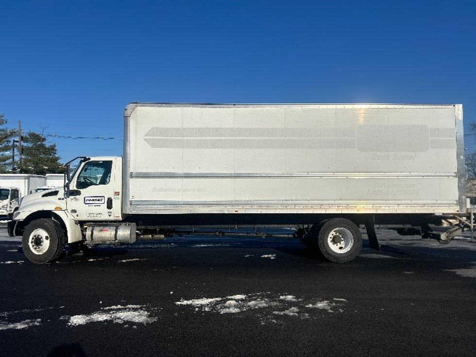 Medium Duty Box Truck-Light and Medium Duty Trucks-International-2021-MV607-South Plainfield-NJ-171,459\n\t\tmiles-$ 51,750 - Image 4