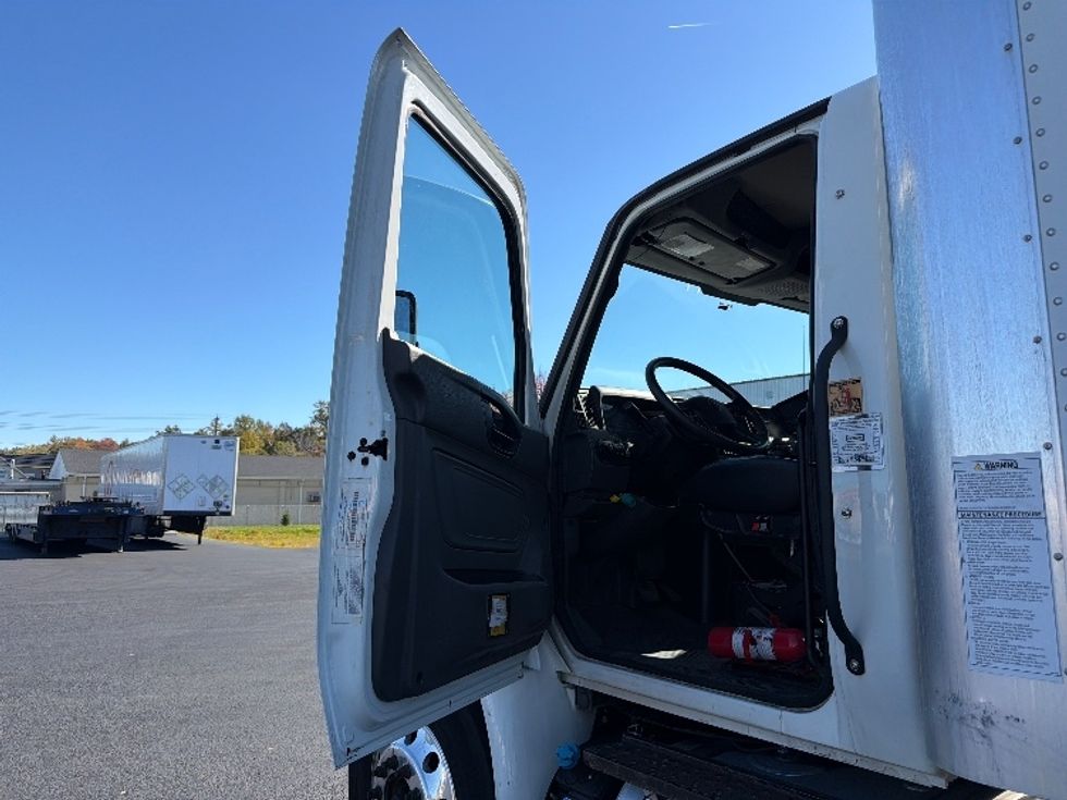 Medium Duty Box Truck-Light and Medium Duty Trucks-International-2021-MV607-South Plainfield-NJ-224,701\n\t\tmiles-$ 45,750 - Image 16