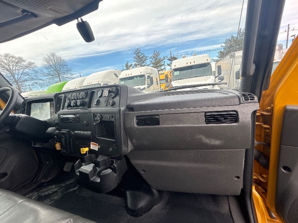 Medium Duty Box Truck-Light and Medium Duty Trucks-International-2021-MV607-South Plainfield-NJ-225,042\n\t\tmiles-$ 32,750 - Image 21