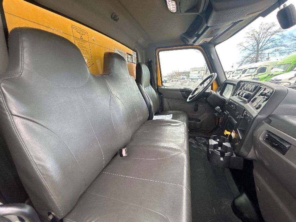 Medium Duty Box Truck-Light and Medium Duty Trucks-International-2021-MV607-South Plainfield-NJ-225,042\n\t\tmiles-$ 32,750 - Image 22