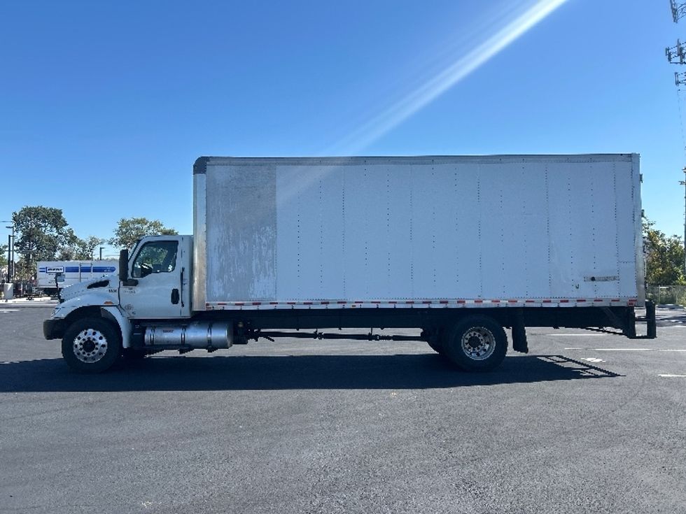 Medium Duty Box Truck-Light and Medium Duty Trucks-International-2021-MV607-South Plainfield-NJ-264,871\n\t\tmiles-$ 38,000 - Image 4