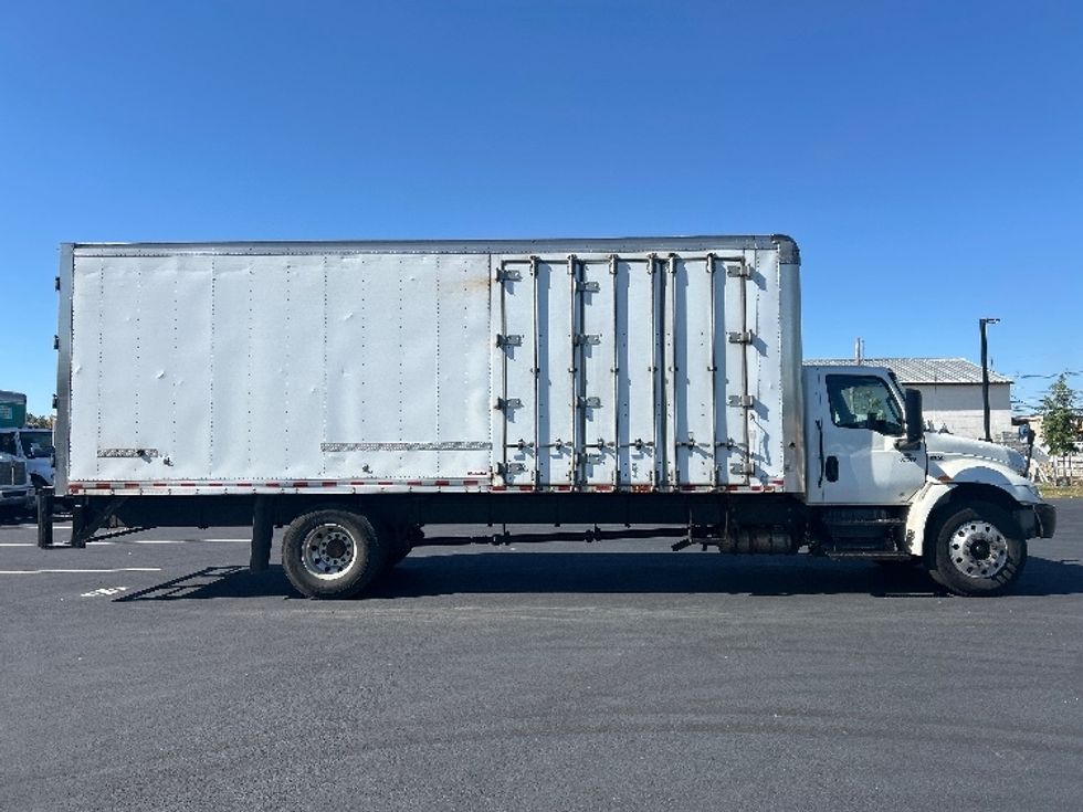 Medium Duty Box Truck-Light and Medium Duty Trucks-International-2021-MV607-South Plainfield-NJ-264,871\n\t\tmiles-$ 38,000 - Image 15