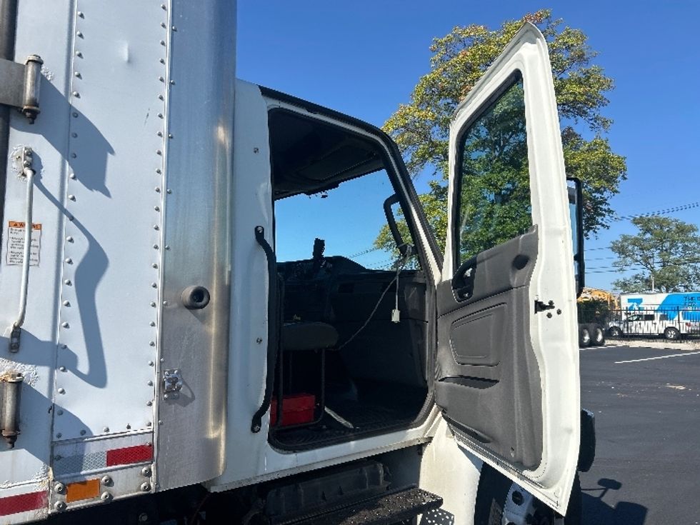 Medium Duty Box Truck-Light and Medium Duty Trucks-International-2021-MV607-South Plainfield-NJ-264,871\n\t\tmiles-$ 38,000 - Image 20