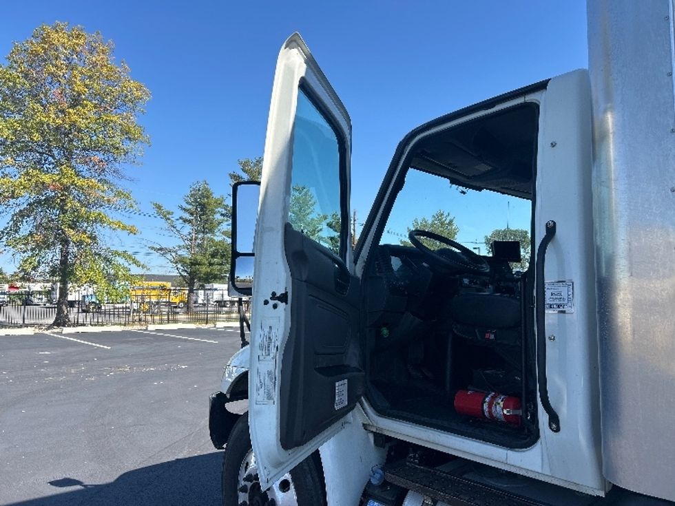 Medium Duty Box Truck-Light and Medium Duty Trucks-International-2021-MV607-South Plainfield-NJ-264,871\n\t\tmiles-$ 38,000 - Image 16