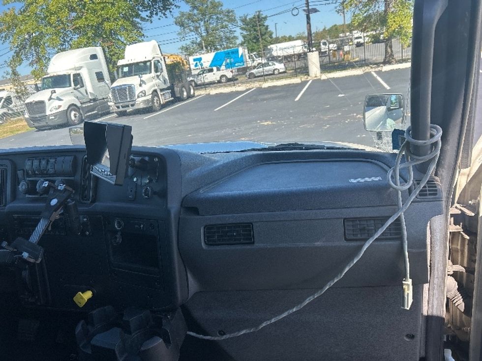 Medium Duty Box Truck-Light and Medium Duty Trucks-International-2021-MV607-South Plainfield-NJ-264,871\n\t\tmiles-$ 38,000 - Image 21