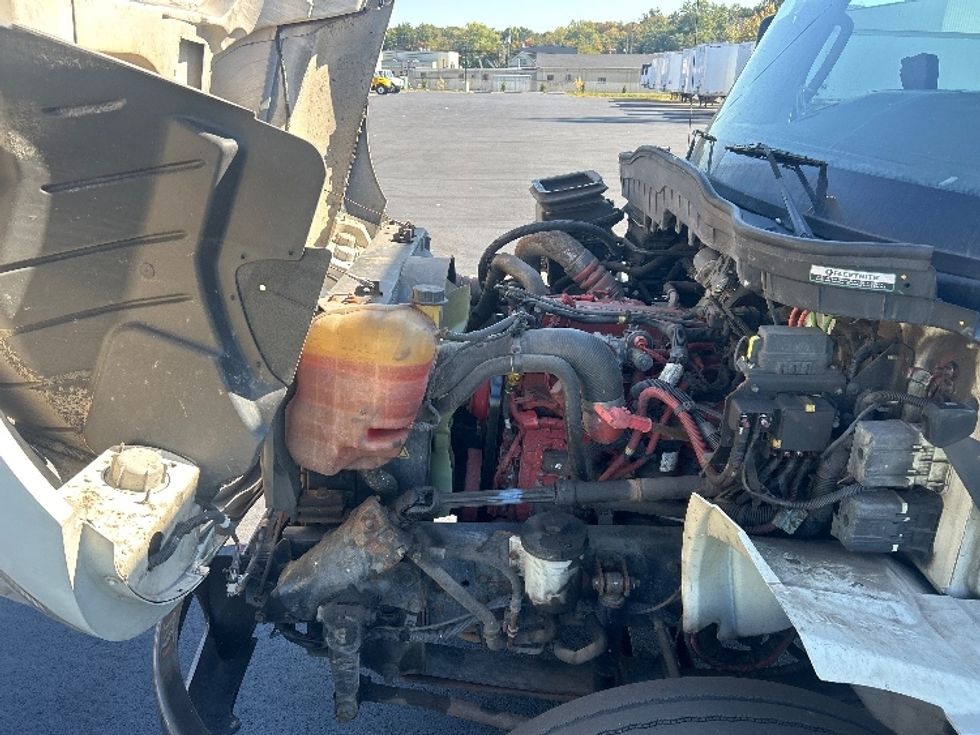 Medium Duty Box Truck-Light and Medium Duty Trucks-International-2021-MV607-South Plainfield-NJ-264,871\n\t\tmiles-$ 38,000 - Image 24