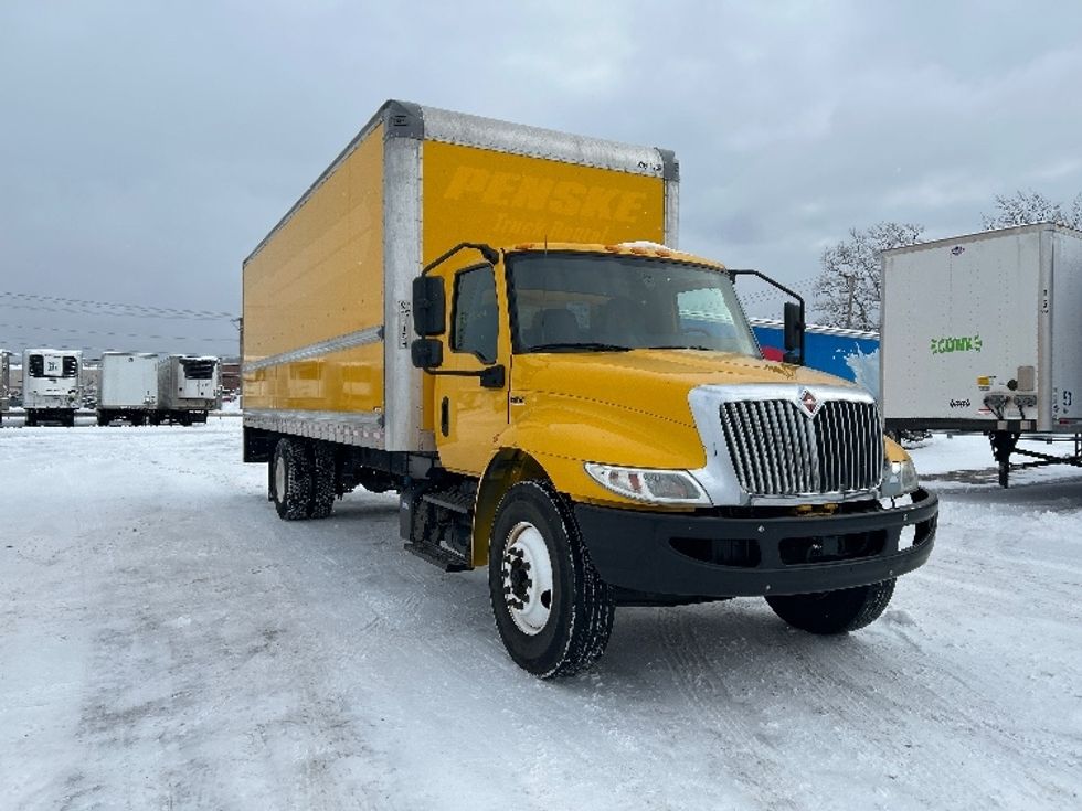 Medium Duty Box Truck-Light and Medium Duty Trucks-International-2021-MV607-South Portland-ME-178,337\n\t\tmiles-$ 39,250 - Image 1