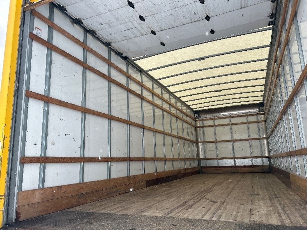 Medium Duty Box Truck-Light and Medium Duty Trucks-International-2021-MV607-South Portland-ME-178,337\n\t\tmiles-$ 39,250 - Image 11