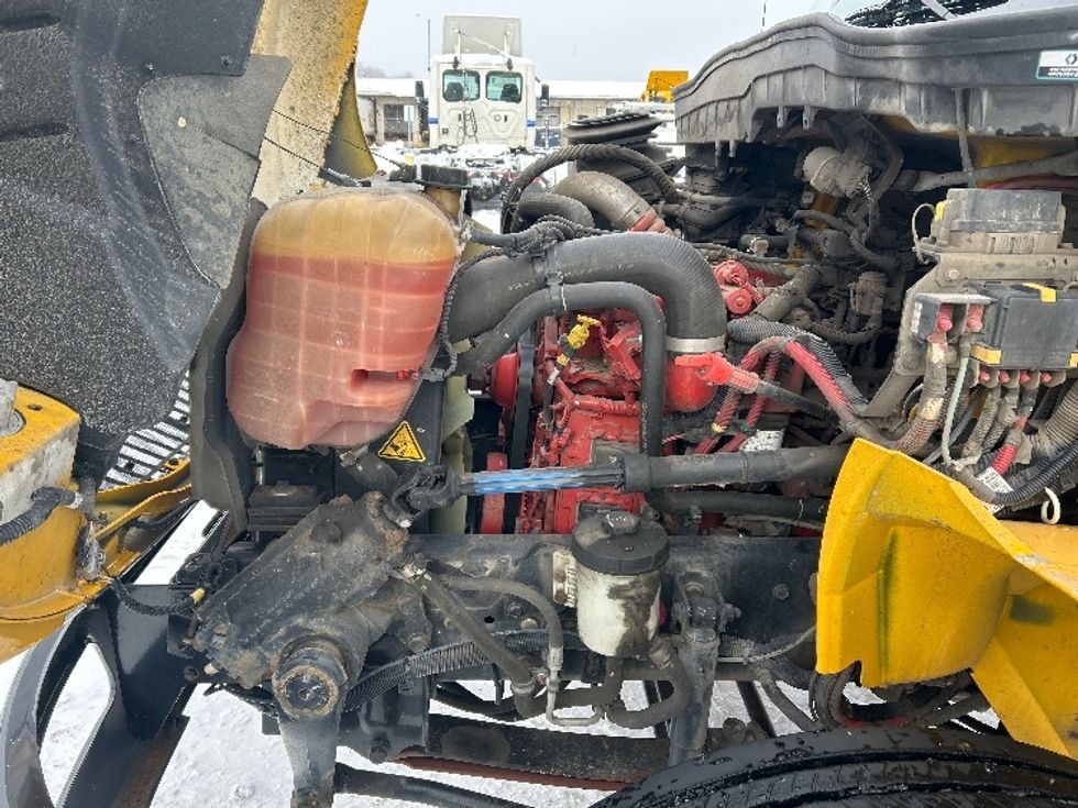 Medium Duty Box Truck-Light and Medium Duty Trucks-International-2021-MV607-South Portland-ME-178,337\n\t\tmiles-$ 39,250 - Image 24