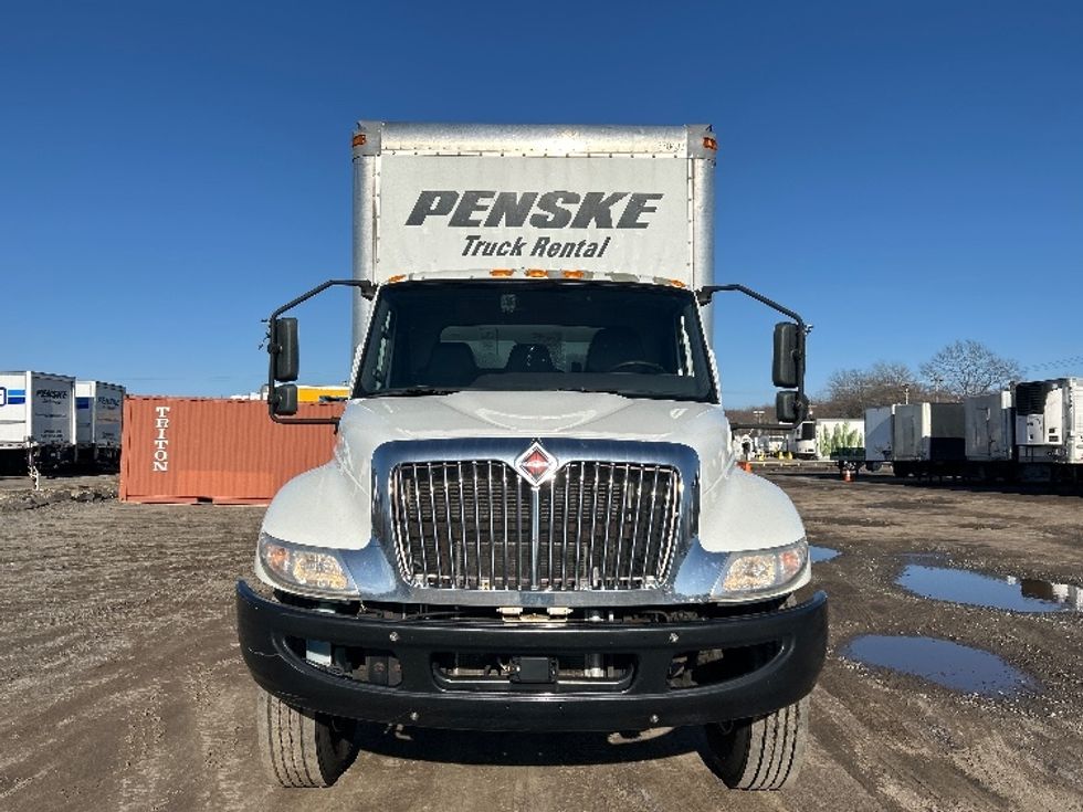 Medium Duty Box Truck-Light and Medium Duty Trucks-International-2021-MV607-South Portland-ME-197,202\n\t\tmiles-$ 48,750 - Image 2