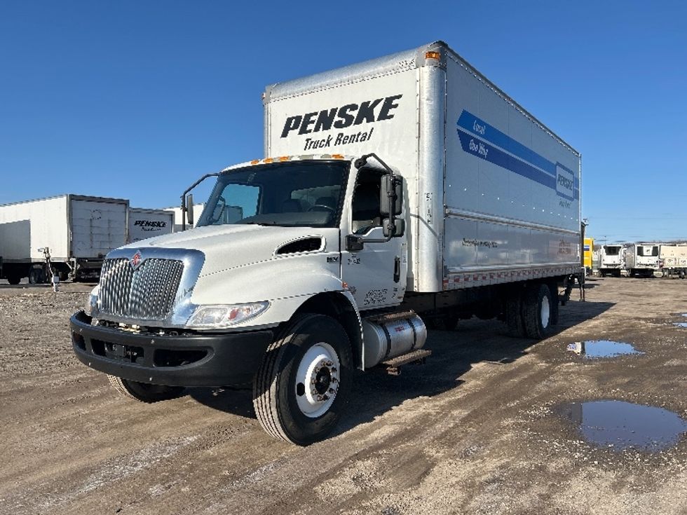 Medium Duty Box Truck-Light and Medium Duty Trucks-International-2021-MV607-South Portland-ME-197,202\n\t\tmiles-$ 48,750 - Image 3