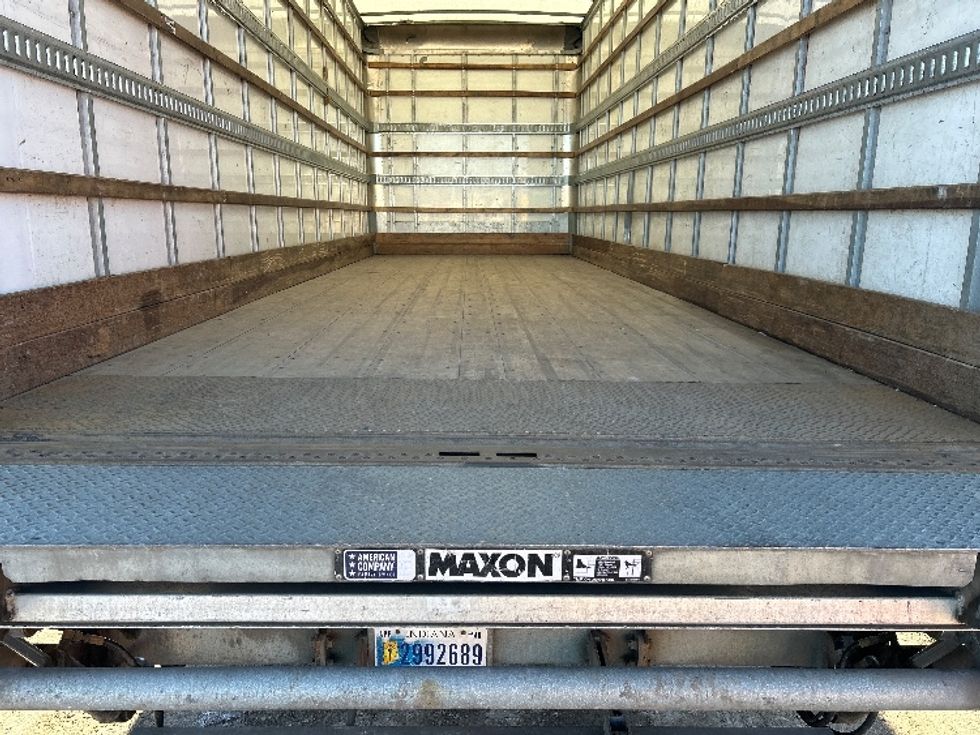 Medium Duty Box Truck-Light and Medium Duty Trucks-International-2021-MV607-South Portland-ME-197,202\n\t\tmiles-$ 48,750 - Image 10