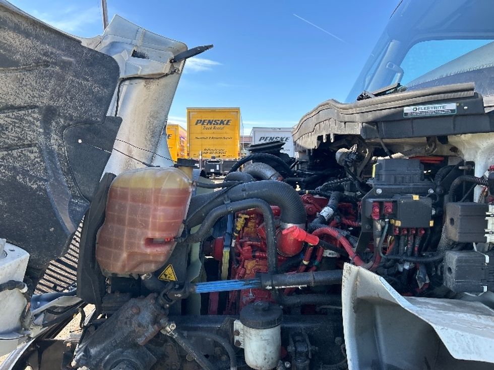 Medium Duty Box Truck-Light and Medium Duty Trucks-International-2021-MV607-South Portland-ME-197,202\n\t\tmiles-$ 48,750 - Image 24