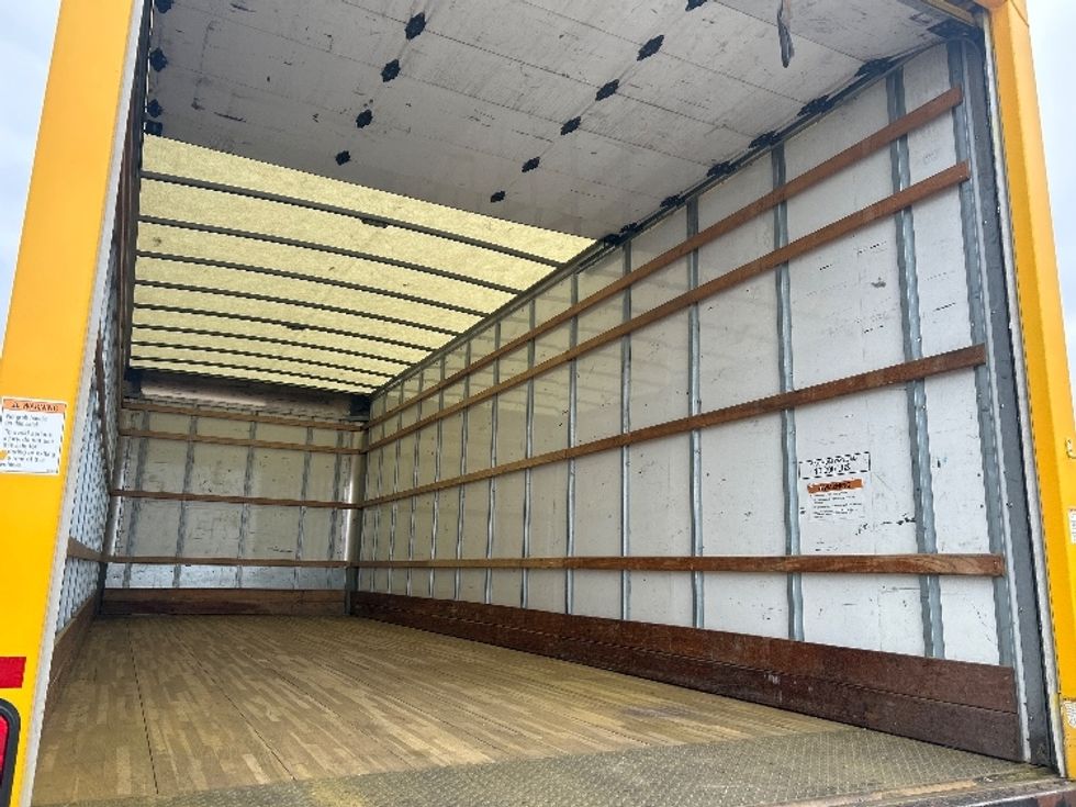 Medium Duty Box Truck-Light and Medium Duty Trucks-International-2021-MV607-South Portland-ME-198,071\n\t\tmiles-$ 36,750 - Image 12