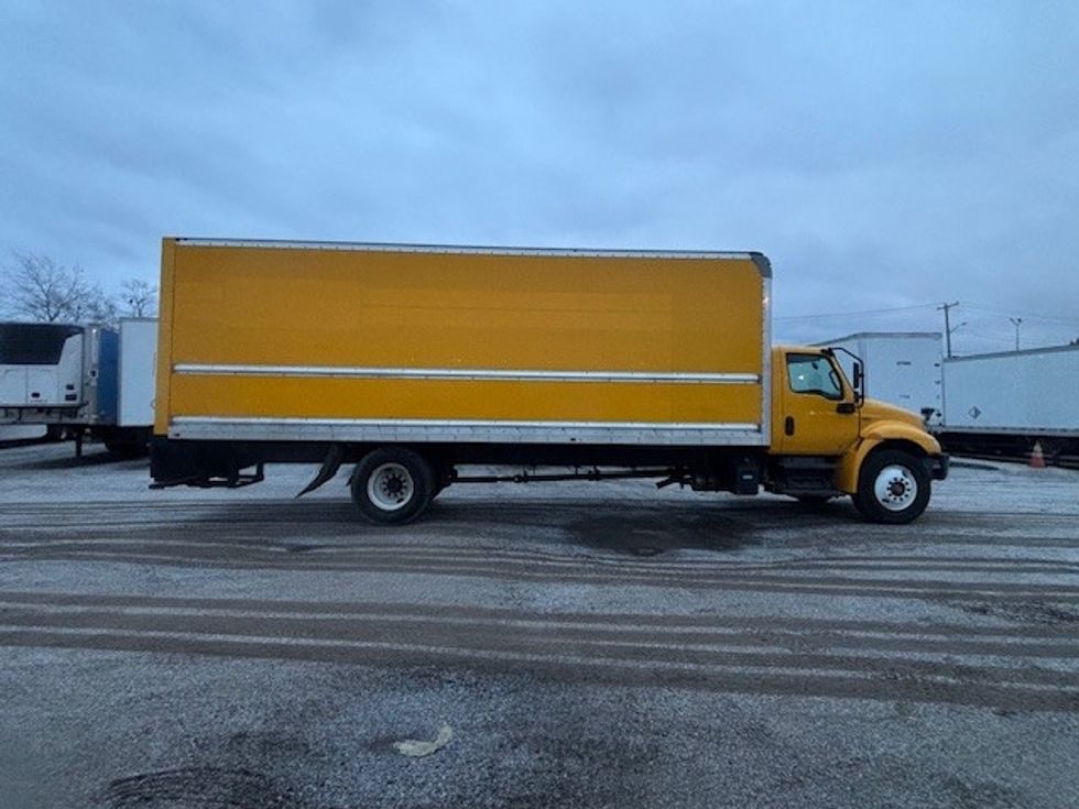 Medium Duty Box Truck-Light and Medium Duty Trucks-International-2021-MV607-South Portland-ME-232,388\n\t\tmiles-$ 30,750 - Image 13