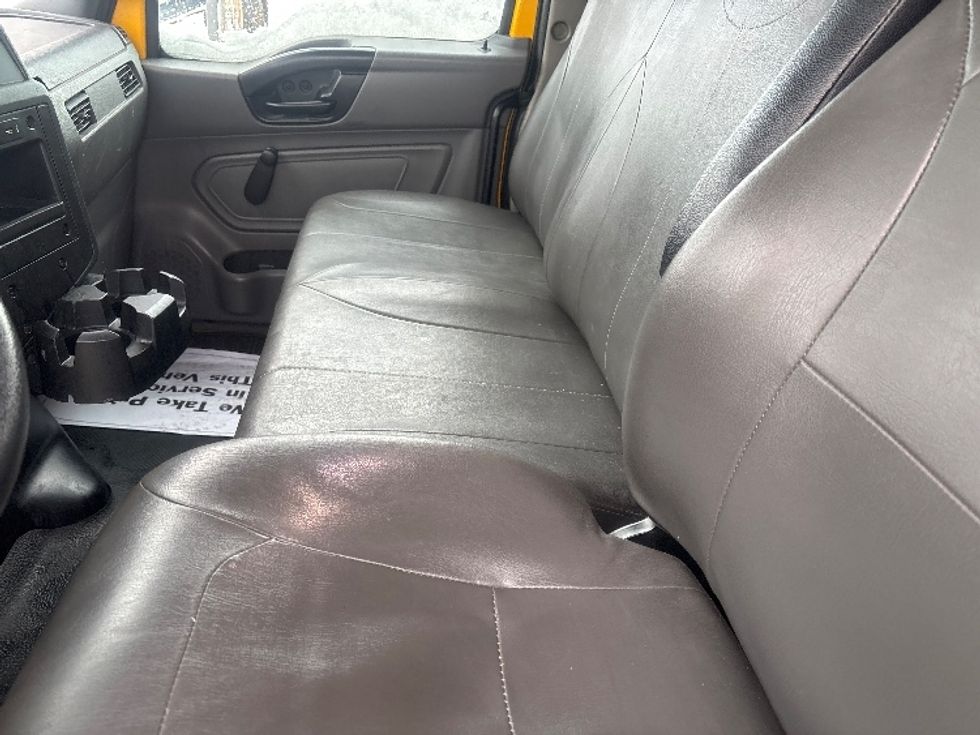 Medium Duty Box Truck-Light and Medium Duty Trucks-International-2021-MV607-South Portland-ME-232,388\n\t\tmiles-$ 30,750 - Image 17