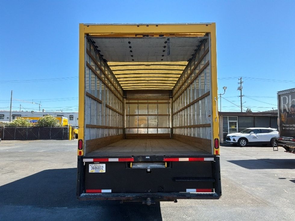 Medium Duty Box Truck-Light and Medium Duty Trucks-International-2021-MV607-South San Francisco-CA-217,746\n\t\tmiles-$ 42,750 - Image 8