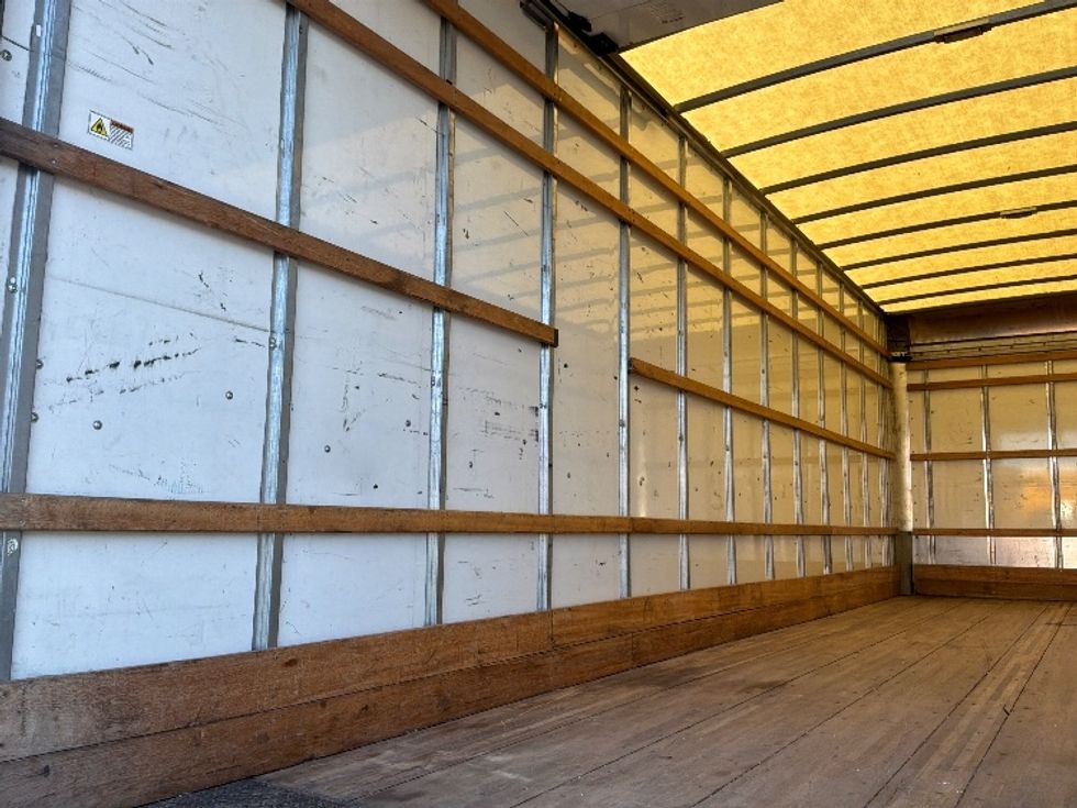 Medium Duty Box Truck-Light and Medium Duty Trucks-International-2021-MV607-South San Francisco-CA-217,746\n\t\tmiles-$ 42,750 - Image 11