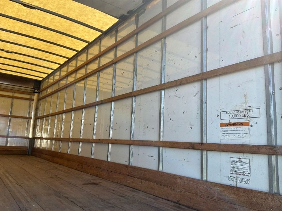 Medium Duty Box Truck-Light and Medium Duty Trucks-International-2021-MV607-South San Francisco-CA-217,746\n\t\tmiles-$ 42,750 - Image 12