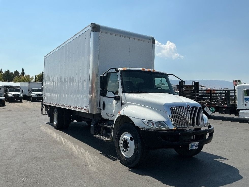 Medium Duty Box Truck-Light and Medium Duty Trucks-International-2021-MV607-Sparks-NV-20,554\n\t\tmiles-$ 75,750 - Image 1