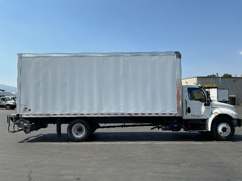 Medium Duty Box Truck-Light and Medium Duty Trucks-International-2021-MV607-Sparks-NV-20,554\n\t\tmiles-$ 75,750 - Image 15