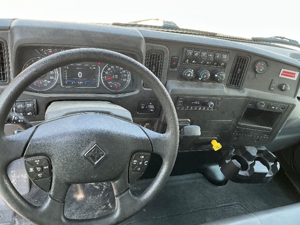 Medium Duty Box Truck-Light and Medium Duty Trucks-International-2021-MV607-Sparks-NV-20,554\n\t\tmiles-$ 75,750 - Image 18