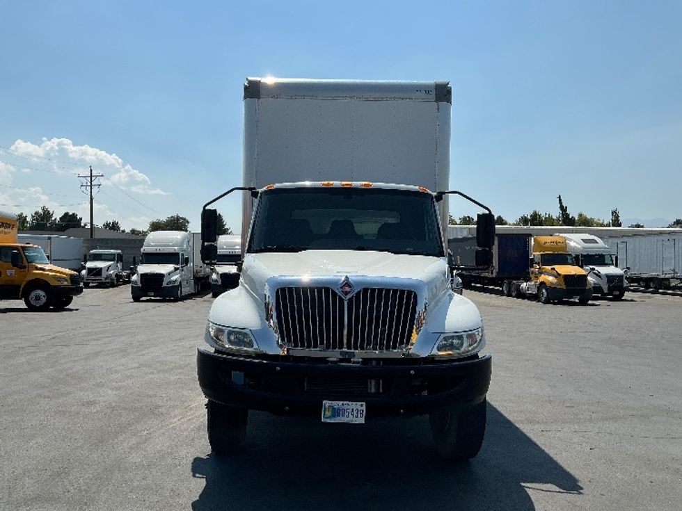 Medium Duty Box Truck-Light and Medium Duty Trucks-International-2021-MV607-Sparks-NV-20,554\n\t\tmiles-$ 75,750 - Image 2