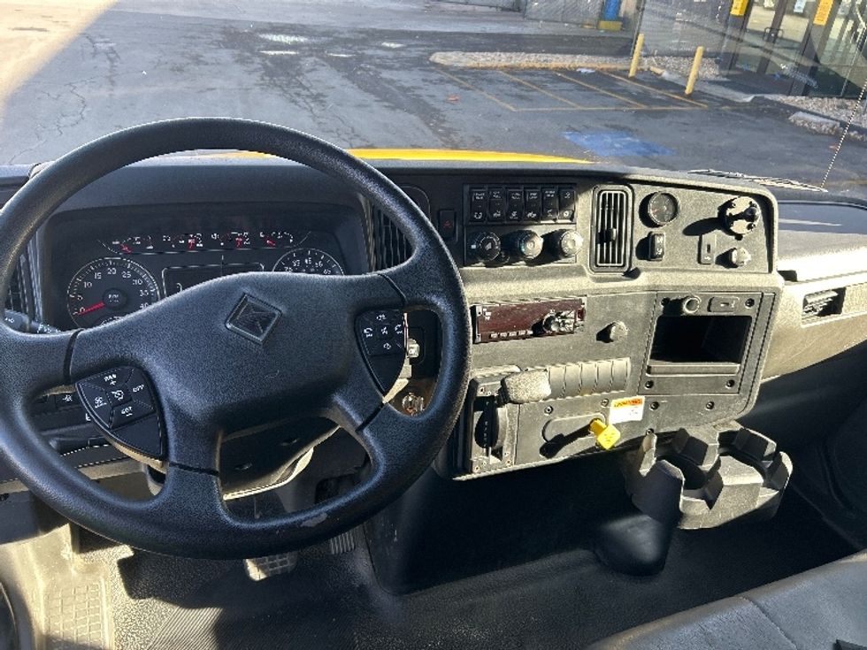 Medium Duty Box Truck-Light and Medium Duty Trucks-International-2021-MV607-Sparks-NV-205,769\n\t\tmiles-$ 37,250 - Image 18