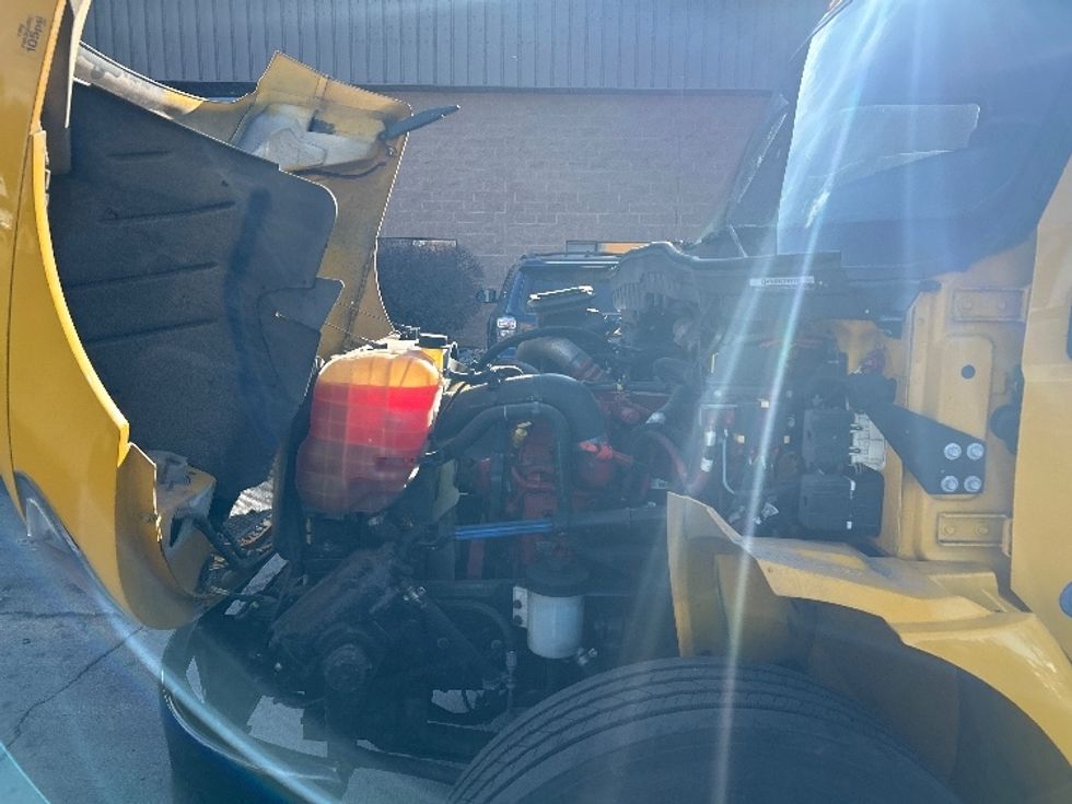 Medium Duty Box Truck-Light and Medium Duty Trucks-International-2021-MV607-Sparks-NV-205,769\n\t\tmiles-$ 37,250 - Image 24