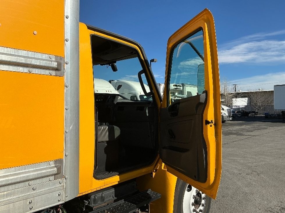 Medium Duty Box Truck-Light and Medium Duty Trucks-International-2021-MV607-Sparks-NV-244,827\n\t\tmiles-$ 32,500 - Image 19