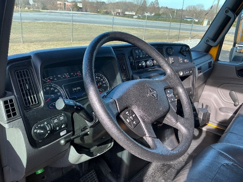 Medium Duty Box Truck-Light and Medium Duty Trucks-International-2021-MV607-Spartanburg-SC-218,076\n\t\tmiles-$ 36,250 - Image 16