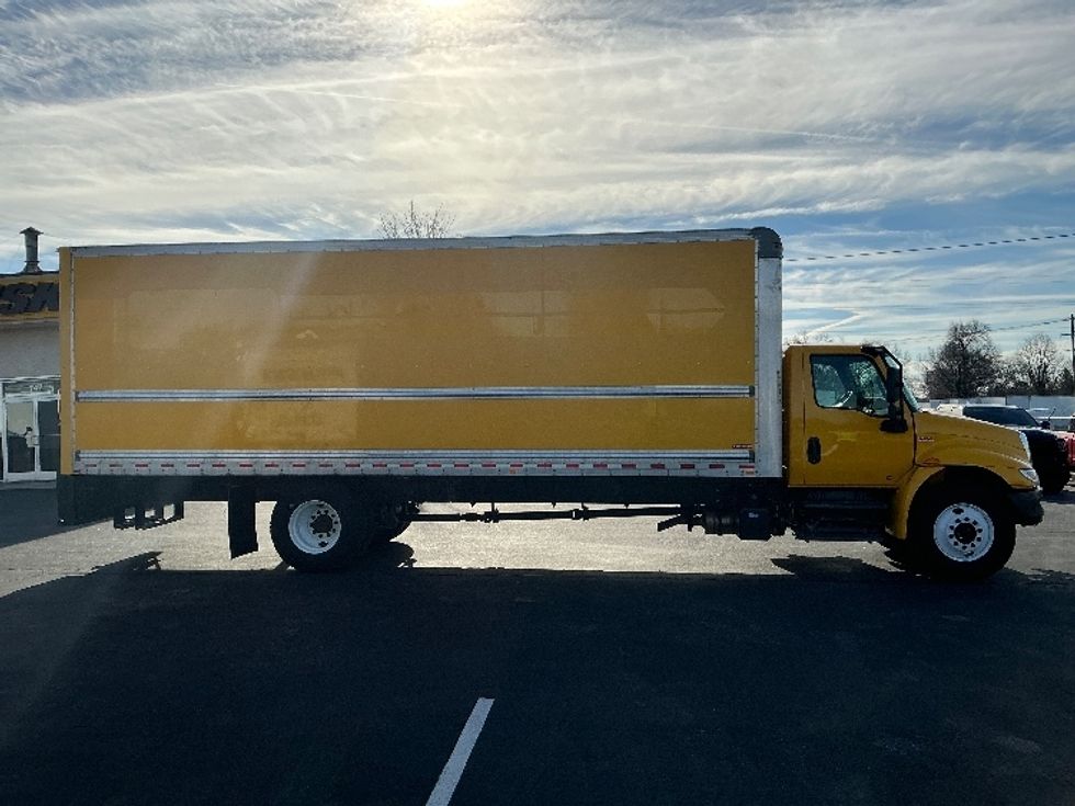 Medium Duty Box Truck-Light and Medium Duty Trucks-International-2021-MV607-Spartanburg-SC-218,076\n\t\tmiles-$ 36,250 - Image 14