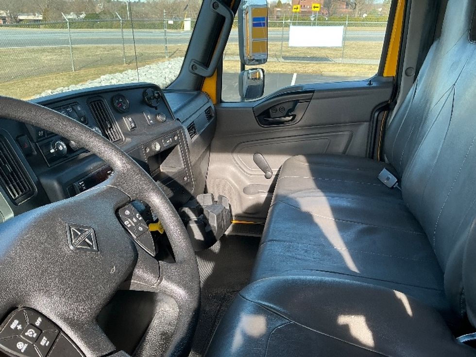 Medium Duty Box Truck-Light and Medium Duty Trucks-International-2021-MV607-Spartanburg-SC-218,076\n\t\tmiles-$ 36,250 - Image 18