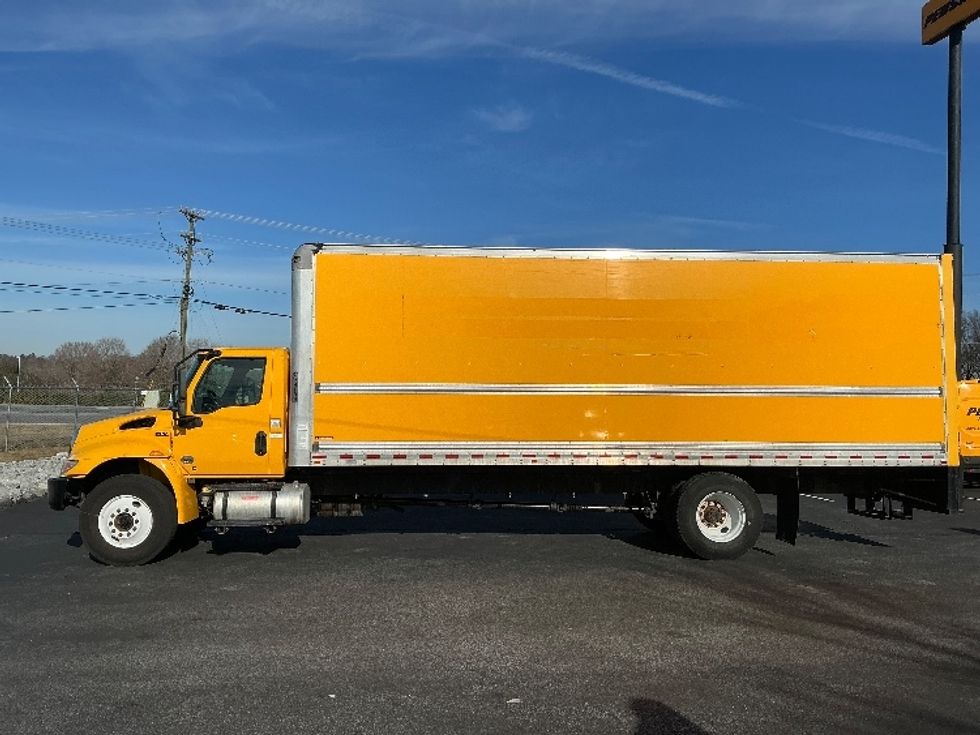 Medium Duty Box Truck-Light and Medium Duty Trucks-International-2021-MV607-Spartanburg-SC-218,076\n\t\tmiles-$ 36,250 - Image 4