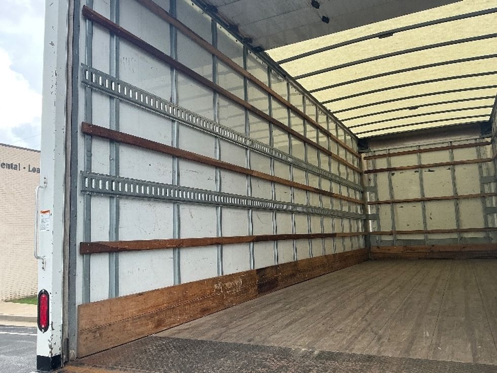 Medium Duty Box Truck-Light and Medium Duty Trucks-International-2021-MV607-Spartanburg-SC-252,659\n\t\tmiles-$ 48,500 - Image 11
