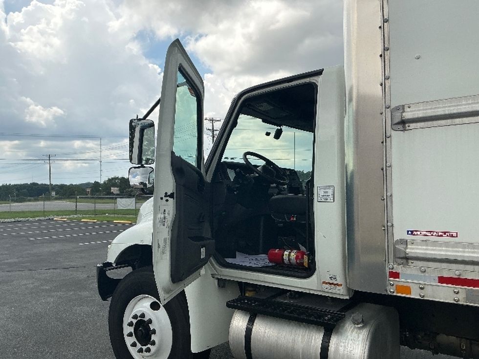 Medium Duty Box Truck-Light and Medium Duty Trucks-International-2021-MV607-Spartanburg-SC-252,659\n\t\tmiles-$ 48,500 - Image 16