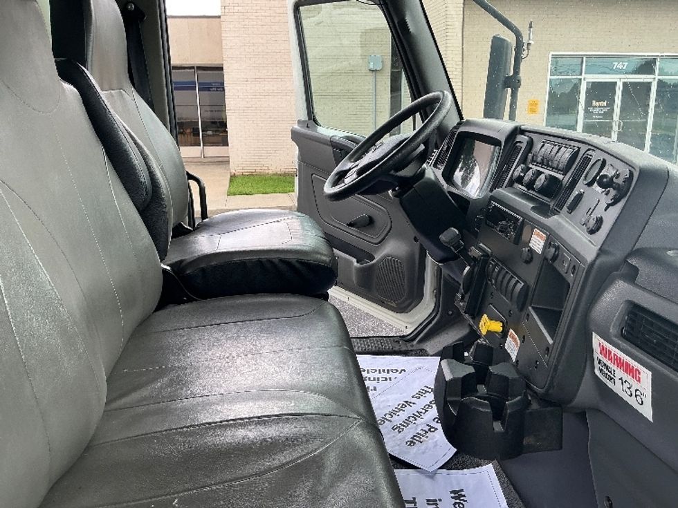 Medium Duty Box Truck-Light and Medium Duty Trucks-International-2021-MV607-Spartanburg-SC-252,659\n\t\tmiles-$ 48,500 - Image 21