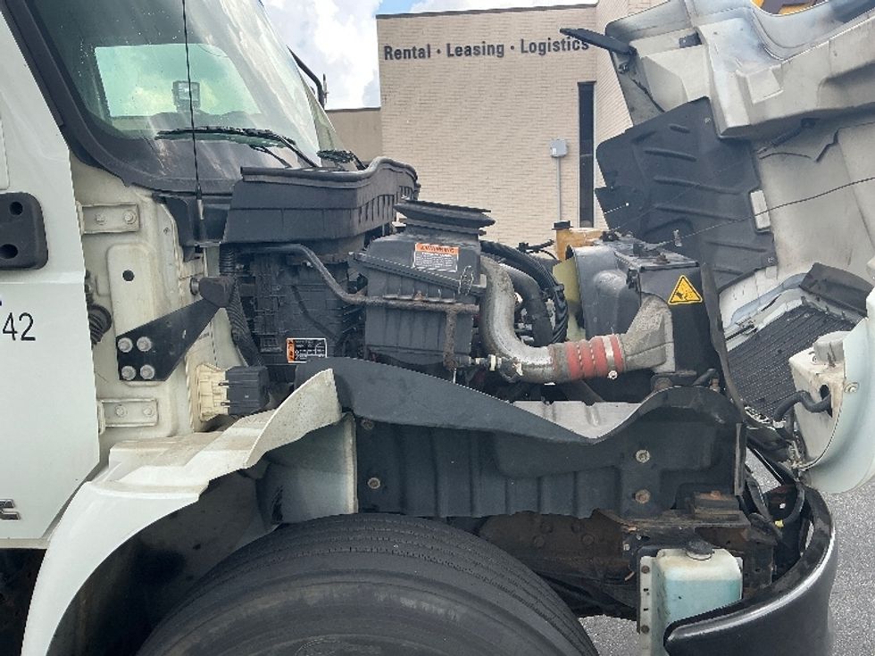 Medium Duty Box Truck-Light and Medium Duty Trucks-International-2021-MV607-Spartanburg-SC-252,659\n\t\tmiles-$ 48,500 - Image 22