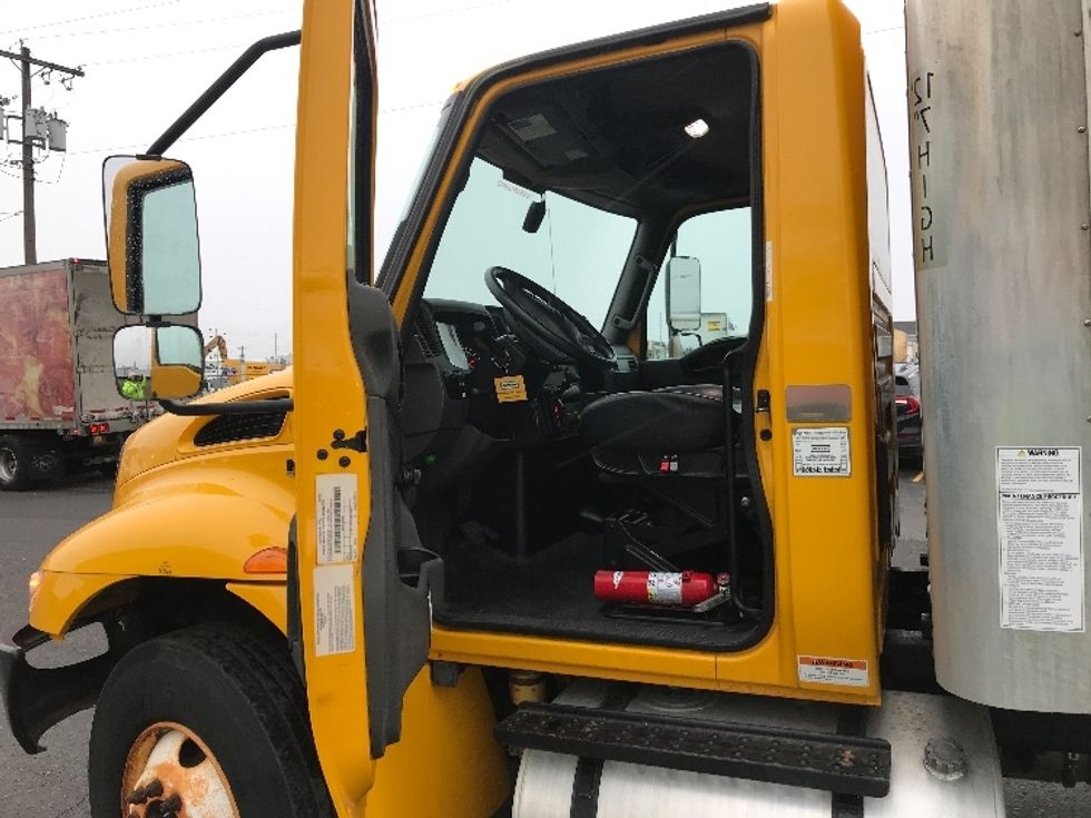 Medium Duty Box Truck-Light and Medium Duty Trucks-International-2021-MV607-Spokane Valley-WA-128,650\n\t\tmiles-$ 46,250 - Image 16