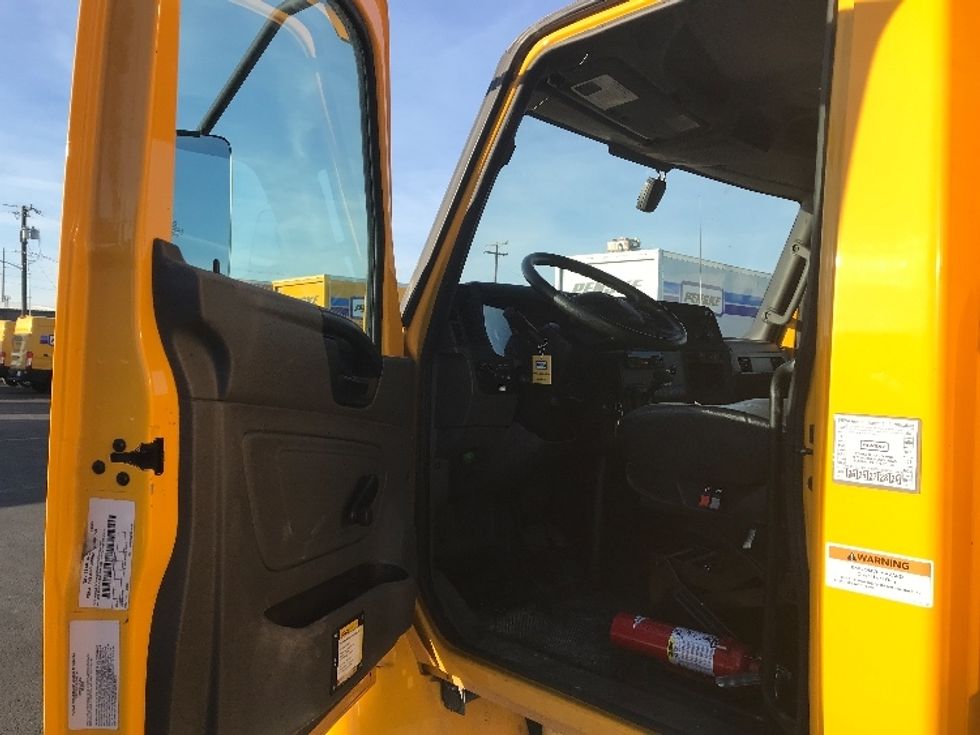 Medium Duty Box Truck-Light and Medium Duty Trucks-International-2021-MV607-Spokane Valley-WA-197,654\n\t\tmiles-$ 42,500 - Image 15