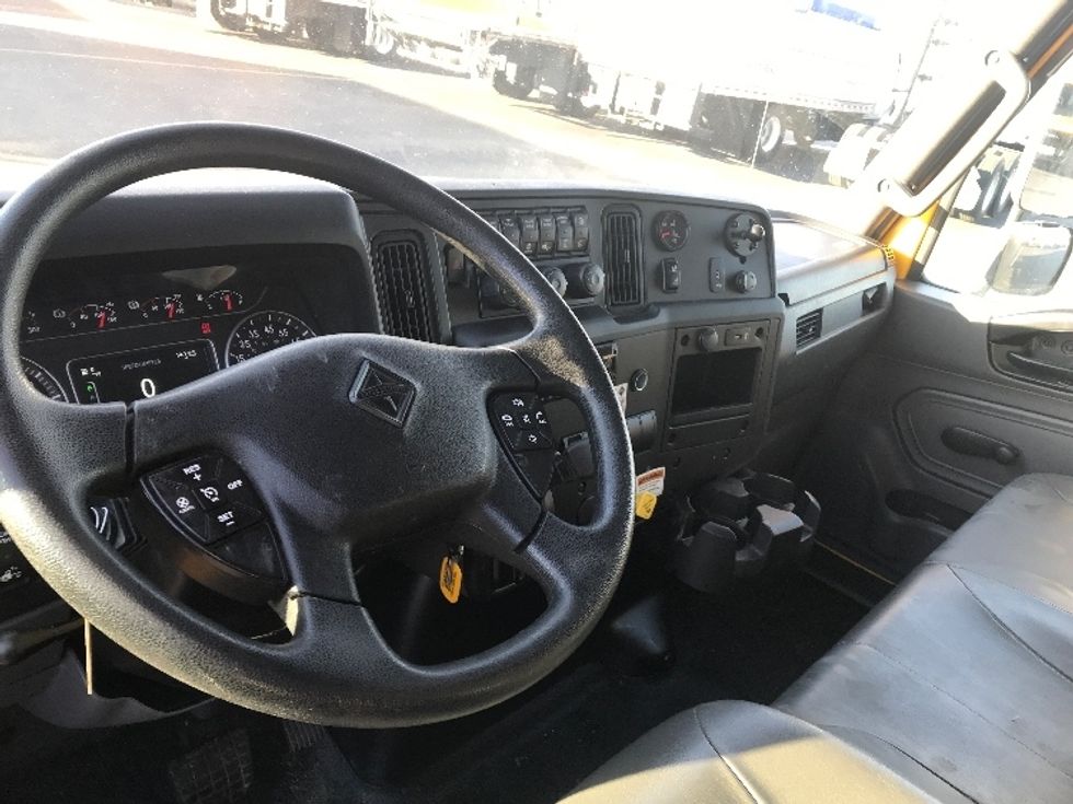Medium Duty Box Truck-Light and Medium Duty Trucks-International-2021-MV607-Spokane Valley-WA-197,654\n\t\tmiles-$ 42,500 - Image 16
