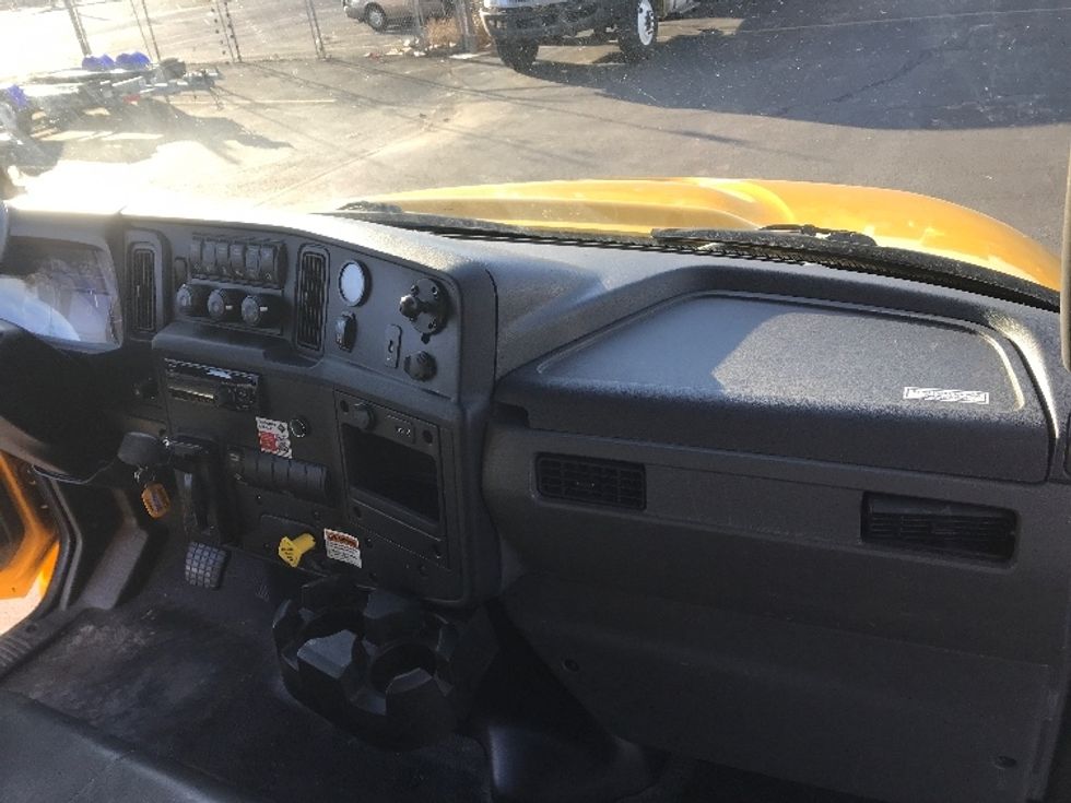 Medium Duty Box Truck-Light and Medium Duty Trucks-International-2021-MV607-Spokane Valley-WA-197,654\n\t\tmiles-$ 42,500 - Image 19