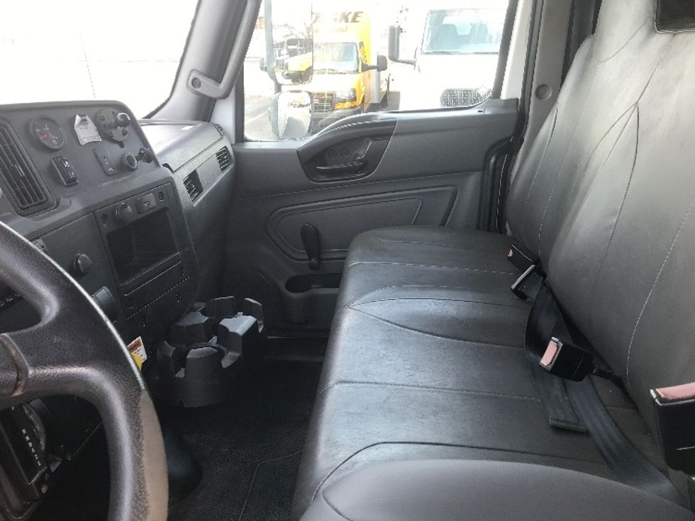 Medium Duty Box Truck-Light and Medium Duty Trucks-International-2021-MV607-Spokane Valley-WA-204,240\n\t\tmiles-$ 51,250 - Image 18