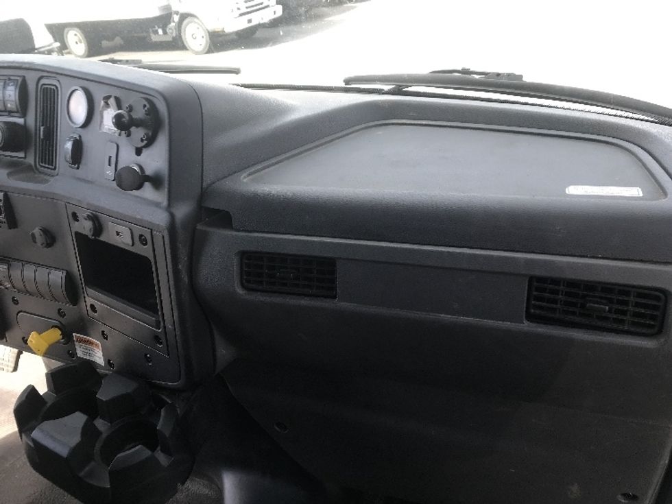 Medium Duty Box Truck-Light and Medium Duty Trucks-International-2021-MV607-Spokane Valley-WA-204,240\n\t\tmiles-$ 51,250 - Image 20