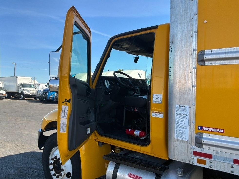 Medium Duty Box Truck-Light and Medium Duty Trucks-International-2021-MV607-Spokane Valley-WA-221,193\n\t\tmiles-$ 40,250 - Image 16