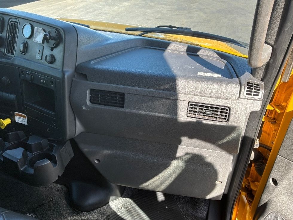 Medium Duty Box Truck-Light and Medium Duty Trucks-International-2021-MV607-Spokane Valley-WA-221,193\n\t\tmiles-$ 40,250 - Image 21