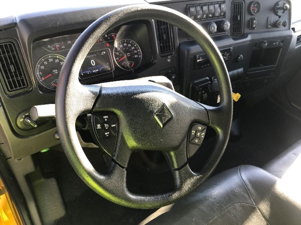 Medium Duty Box Truck-Light and Medium Duty Trucks-International-2021-MV607-Spokane Valley-WA-225,132\n\t\tmiles-$ 38,750 - Image 18