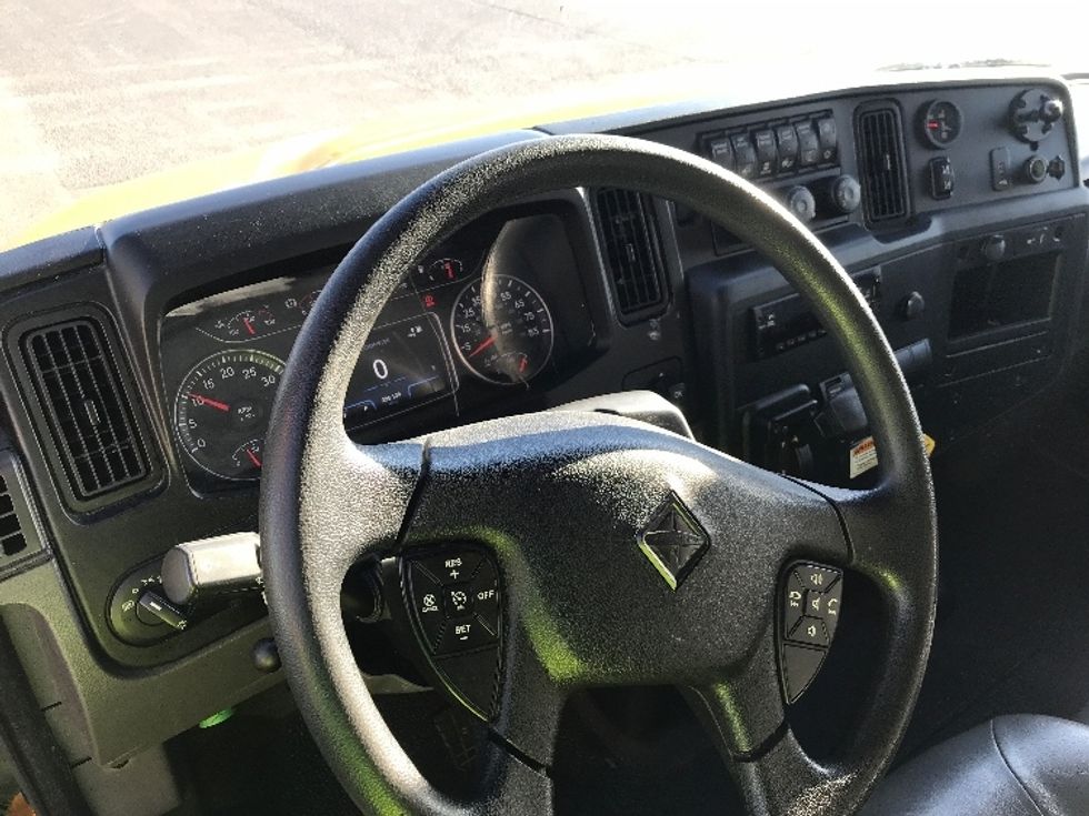 Medium Duty Box Truck-Light and Medium Duty Trucks-International-2021-MV607-Spokane Valley-WA-225,132\n\t\tmiles-$ 38,750 - Image 17