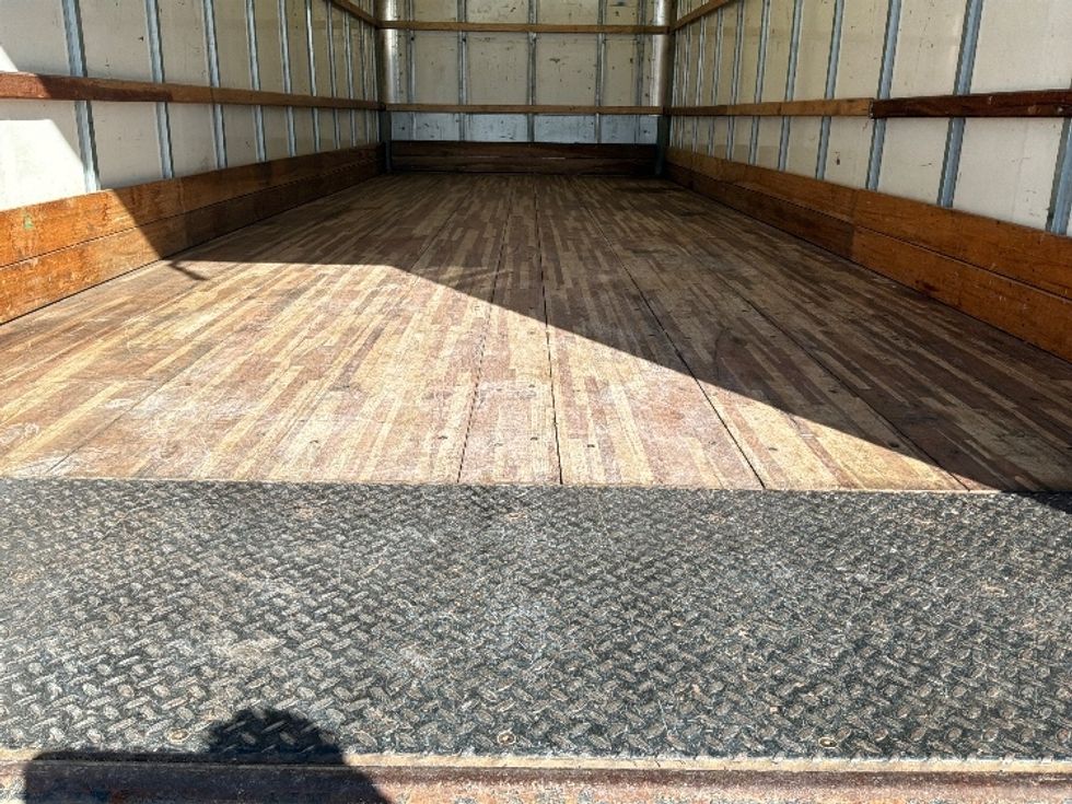 Medium Duty Box Truck-Light and Medium Duty Trucks-International-2021-MV607-Spokane Valley-WA-226,786\n\t\tmiles-$ 39,500 - Image 9