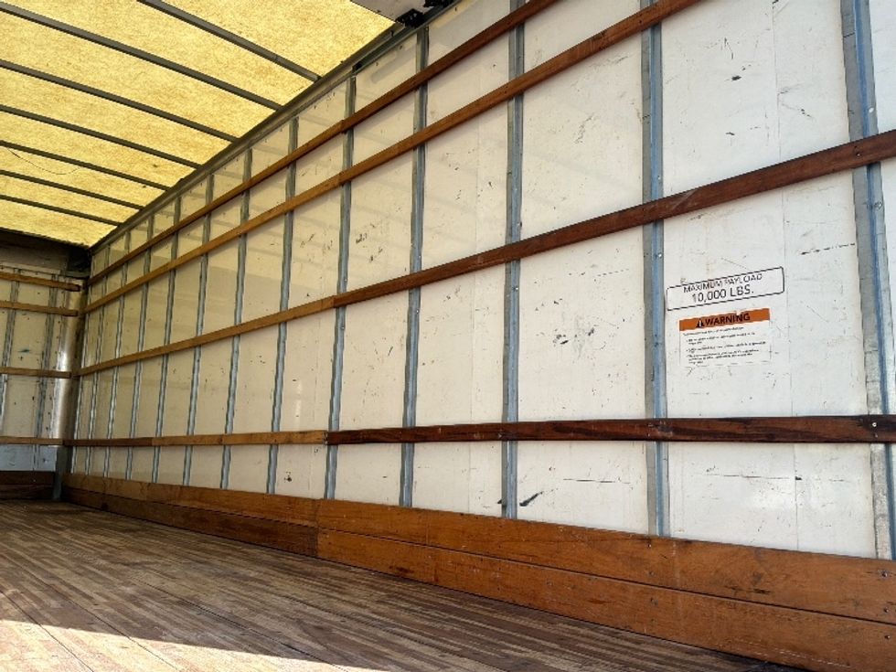 Medium Duty Box Truck-Light and Medium Duty Trucks-International-2021-MV607-Spokane Valley-WA-226,786\n\t\tmiles-$ 39,500 - Image 11